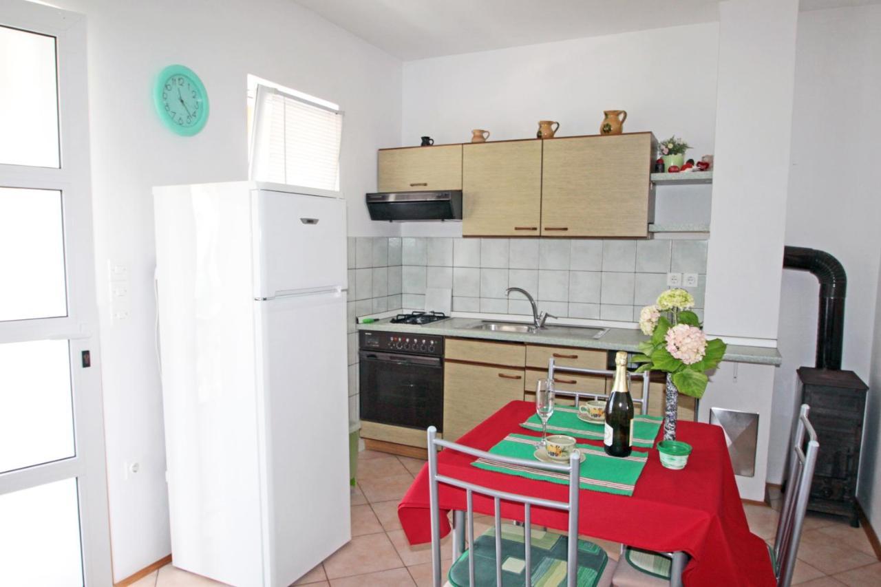 Apartments By The Sea Vinjerac, Zadar - 5824 المظهر الخارجي الصورة