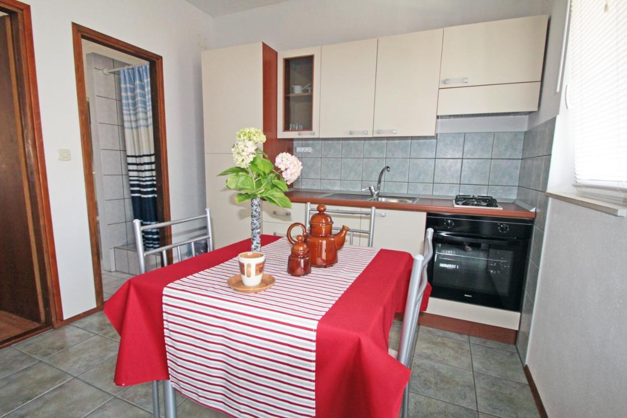 Apartments By The Sea Vinjerac, Zadar - 5824 المظهر الخارجي الصورة