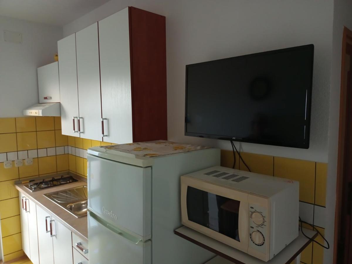 Apartments By The Sea Vinjerac, Zadar - 5824 المظهر الخارجي الصورة